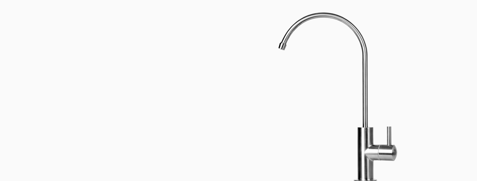 <h4>1.5L/min大流量<br></h4>
<p>大流量出水，8秒即可接滿一杯200ML的水，即濾即飲，無需等待。</p>