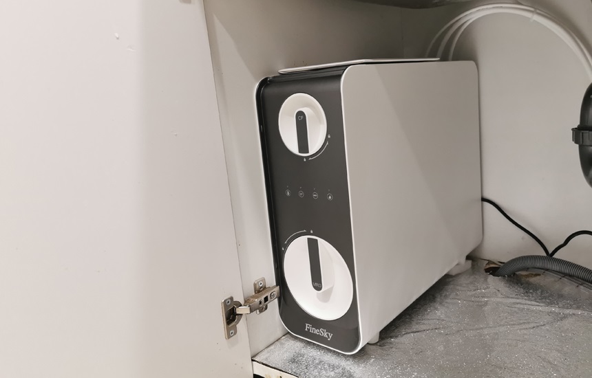 深圳龍崗區(qū)客戶-安裝RO反滲透凈水器與直飲機(jī)+前置過濾器(圖2) 222 (2).jpg